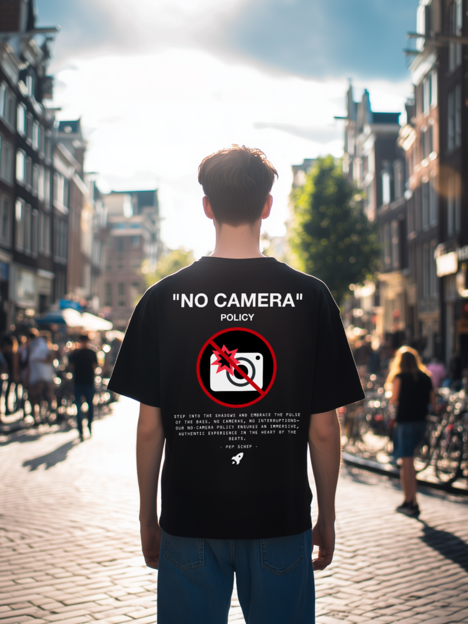 no camera oversized shirt model