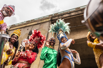 Carnavalsdansers muziek instrumenten