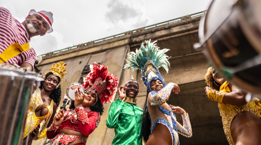 Carnavalsdansers muziek instrumenten
