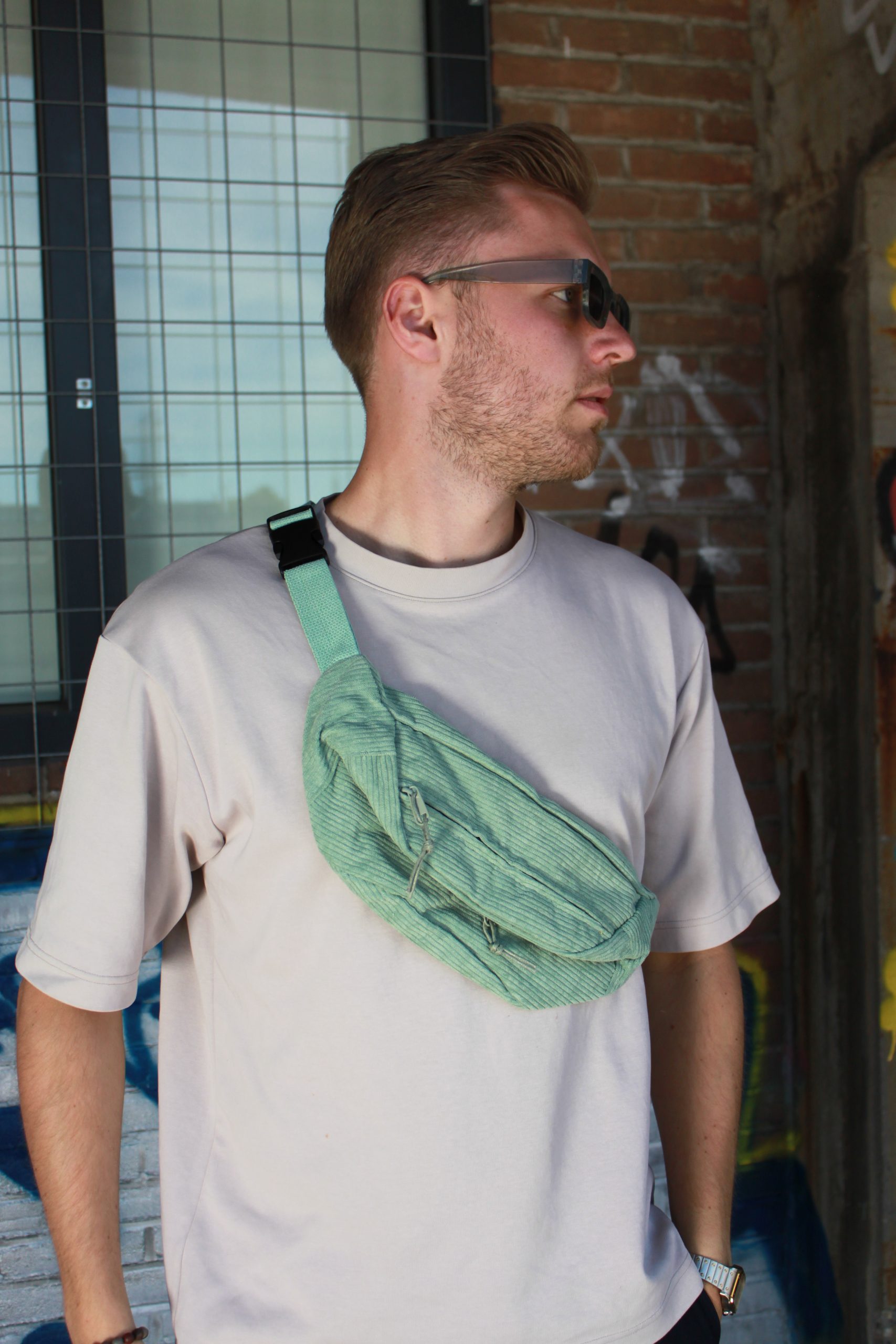 fanny-pack-voor-festivals-scaled-1.jpg