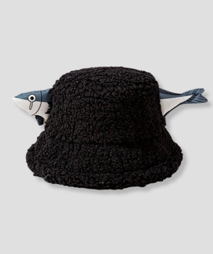 teddy-buckethat-zwart-met-vis.png