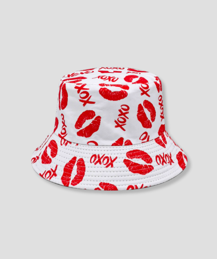 xoxo-buckethat.png