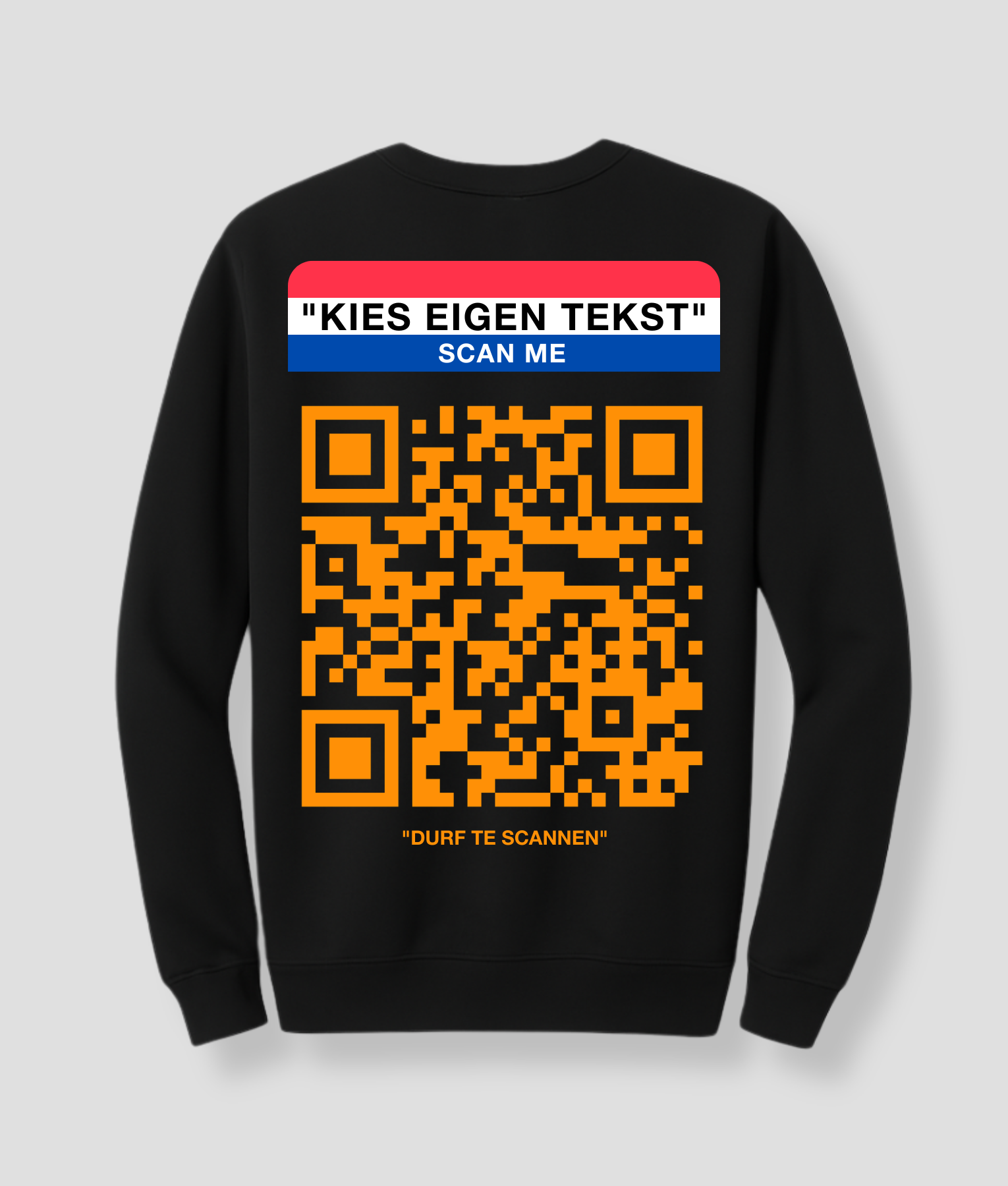Zwarte Koningsdag sweater met QR-code print en tekst 'Kies Eigen Tekst - Scan Me'