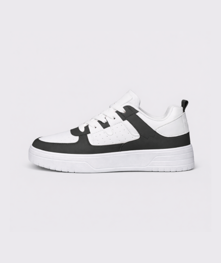 01 Essentials Black &amp; White