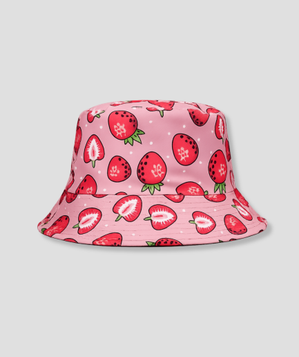 Roze bucket hat met vrolijke print van aardbeien