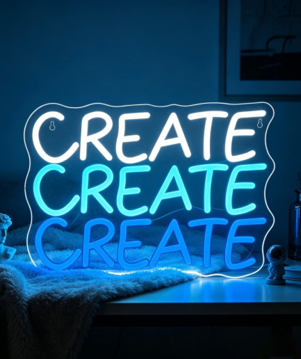 Create neon lamp, het woord Create drie keer onder elkaar in blauw