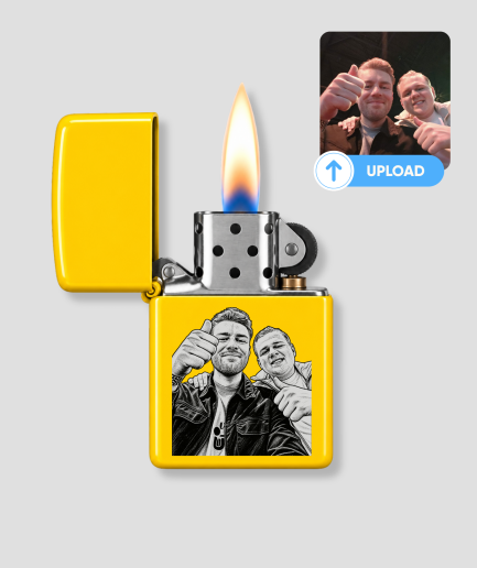 Eigen foto aansteker in geel, metaal met gravering