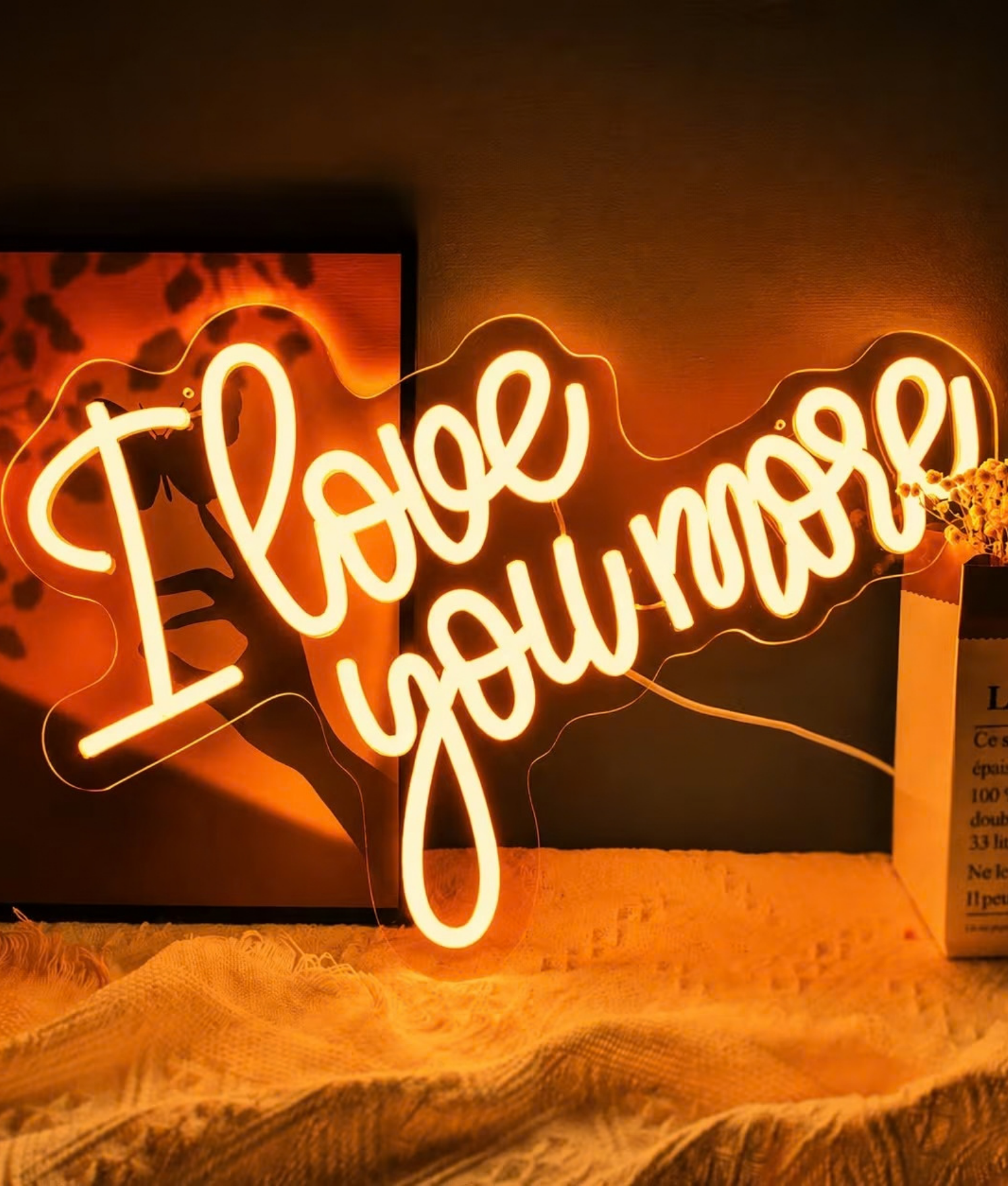 I Love You More oranje neon lamp, de tekst I Love You More in oranje