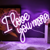 I Love You More paars neon lamp, de tekst I Love You More in paars