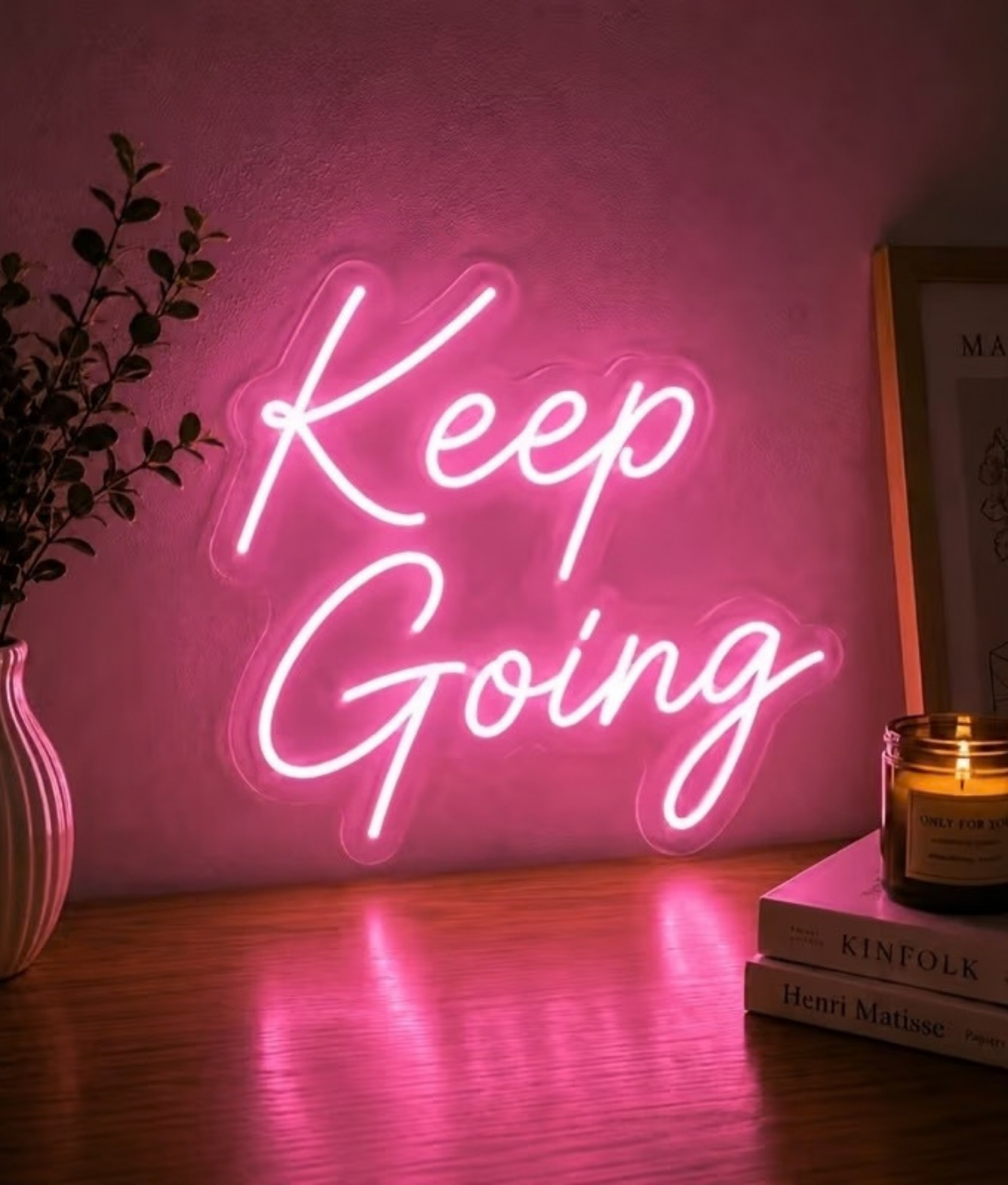 Keep Going roze neon lamp, de tekst Keep Going in roze