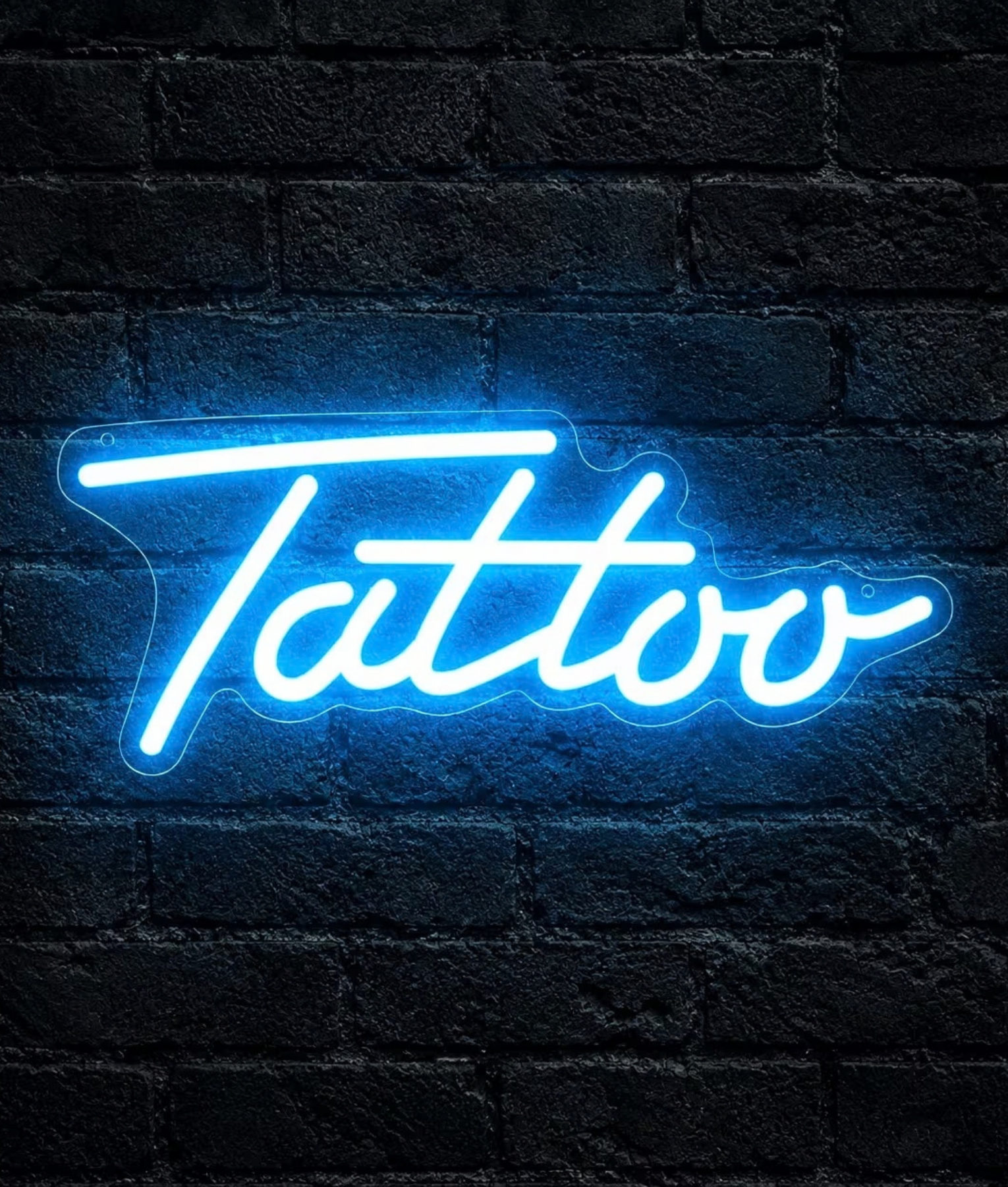 Tattoo blauw neon lamp, het woord Tattoo in blauw, sfeerfoto
