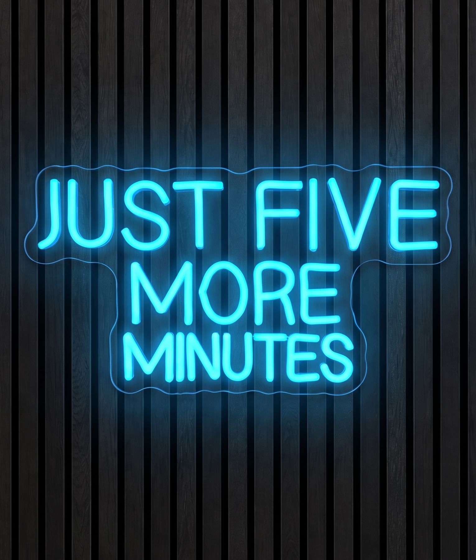 Just five more minutes neon lamp met de tekst Just five more minutes in blauw licht