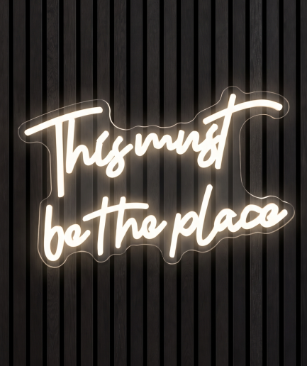 This must be the place neon lamp met de tekst This must be the place in warm wit licht